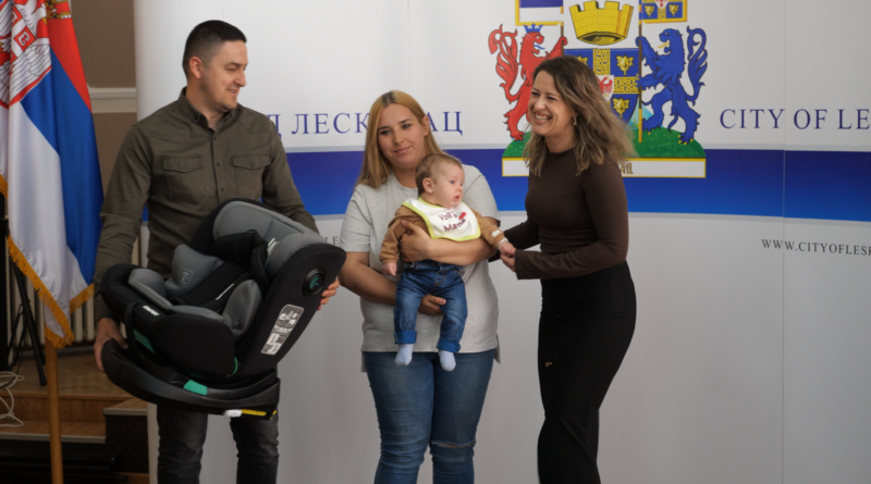 PODELJANO JOŠ 223 AUTO SEDIŠTA ZA BEBE U LESKOVCU